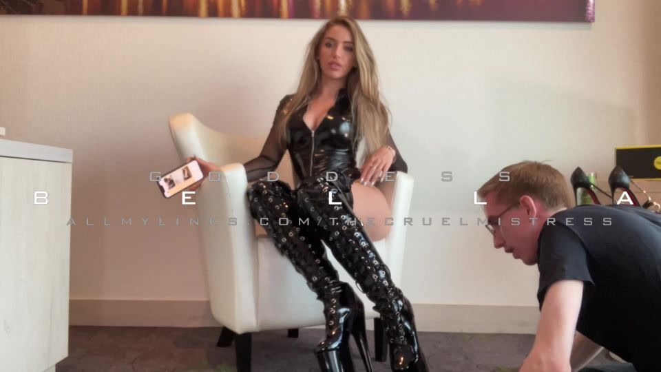 The Cruel Beauty – Goddess Bella – Latex Boot Worship