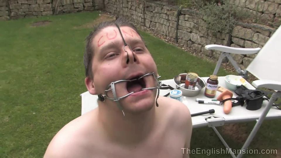 The English Mansion – Mistress Sidonia – Useless Male Meat Complete