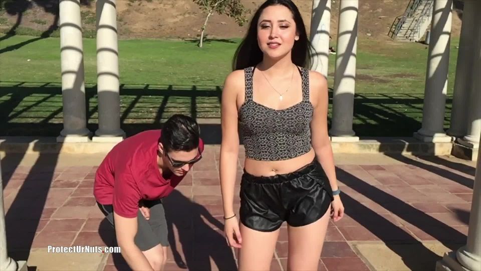 Protect Ur Nuts, Universe Ballbusting – Lorena – Slow Motion Knees