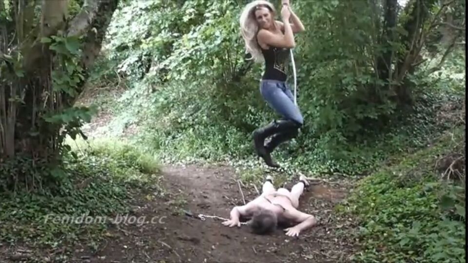 Mistress Elise – Horrendous Trampling Until He Pukes