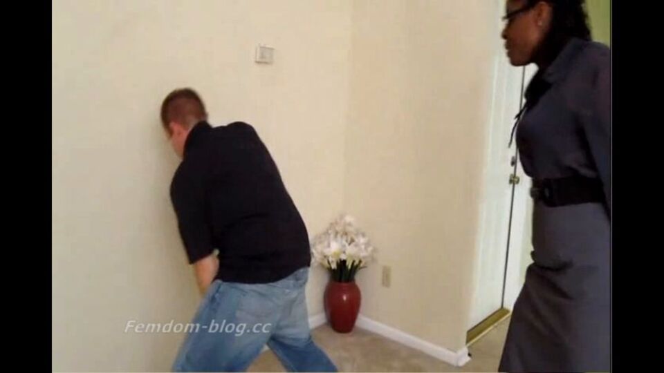 Crudelis Amator Ballbusting Fetish – Princess Saint Marcs – All In A Hard Days Work Part 2 – saint Marcs Ballbusting In Heels galery screen 4