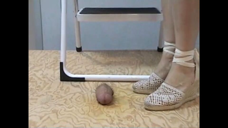 Atyourfeets Cock Trample And Shoejob – Mrs Ayf – Espadrillas Cock Hop