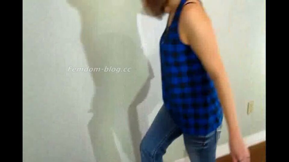 Crudelis Amator Ballbusting Fetish – Princess Meggerz – Meggerz Nut Stomp galery screen 1