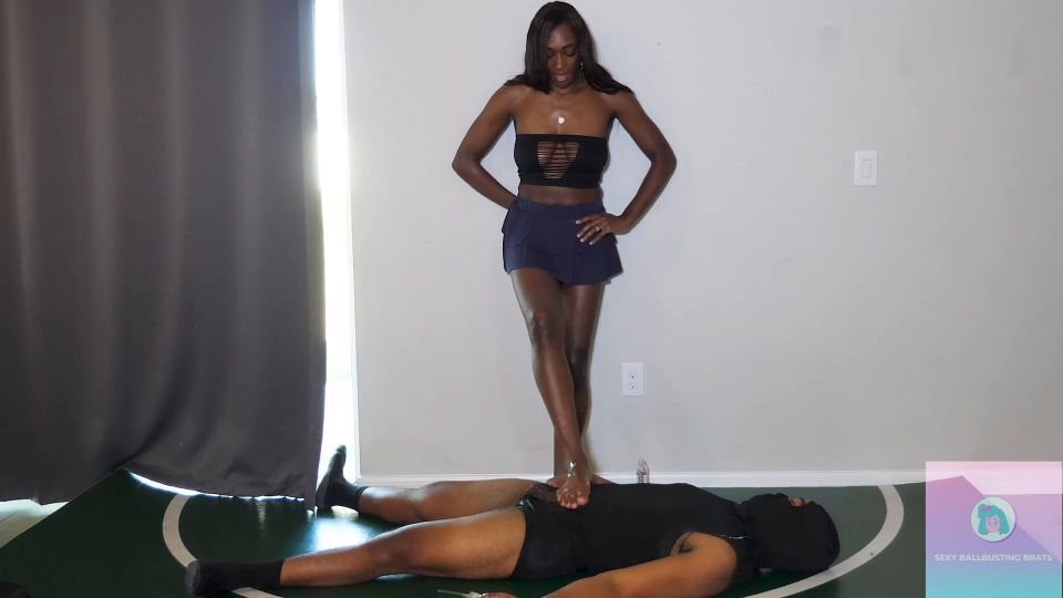 Sbbbrats – Ebony Ballbusting With A Foot Job