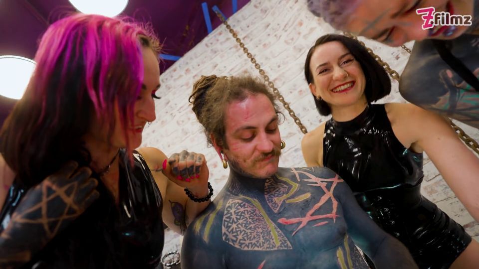 Z Filmz – Anuskatzz Miss Flora And Alessa Dominate
