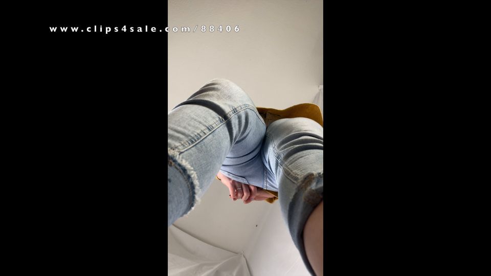 Tramplegirls Shoejobs And Cockcrush – Asics Japan Shoejob – An Experience With Sneakers Slavecam