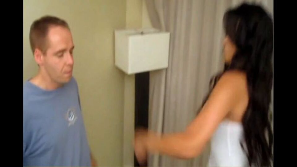 Crudelis Amator Ballbusting Fetish – Jasmine Mendez – Brutal Uggs