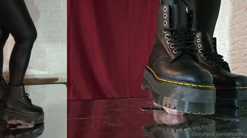 Mistress Elle – Look At These Beautiful New Soles Edit 1