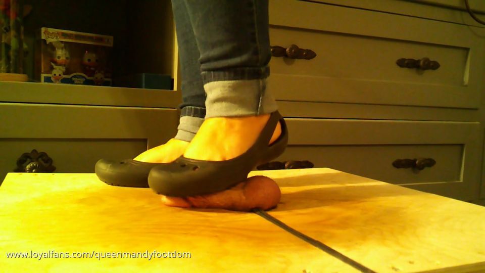 Queen Mandy – Stomping A Cock To Music