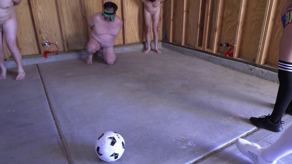 American Mean Girls Ballsqueezing Femdom – Soccer Mean Girls Style galery screen 3