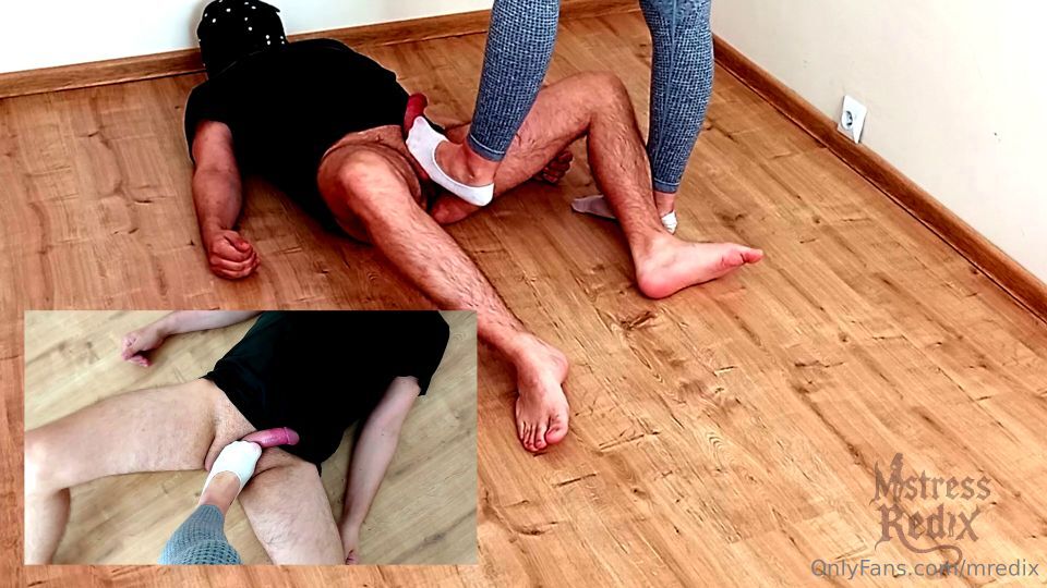 Mistress Redix – Hard Ballbusting Sensory Deprivation Mask