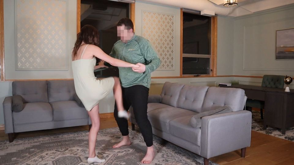 Paulinas Palace – The Girlfriend Chronicles – Catching A Cheater