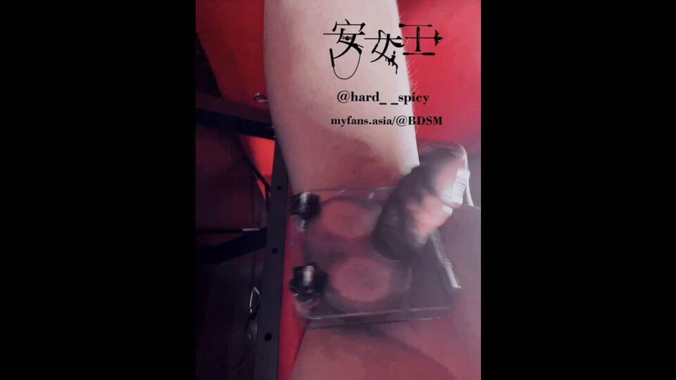 Mistress Ann Red Wall Episode 2 Mistress Ann Crush His Balls Tighter Every Time When He Is Being Edged galery screen 3