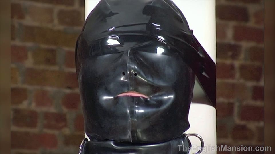 The English Mansion – The Bondage Post – Part 1 – Mistress Sidonia galery screen 4