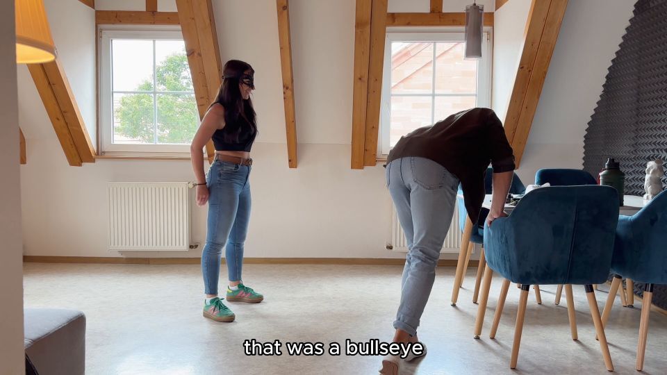 Athleteballbusting – First Time Ballbusting – english Subtitles