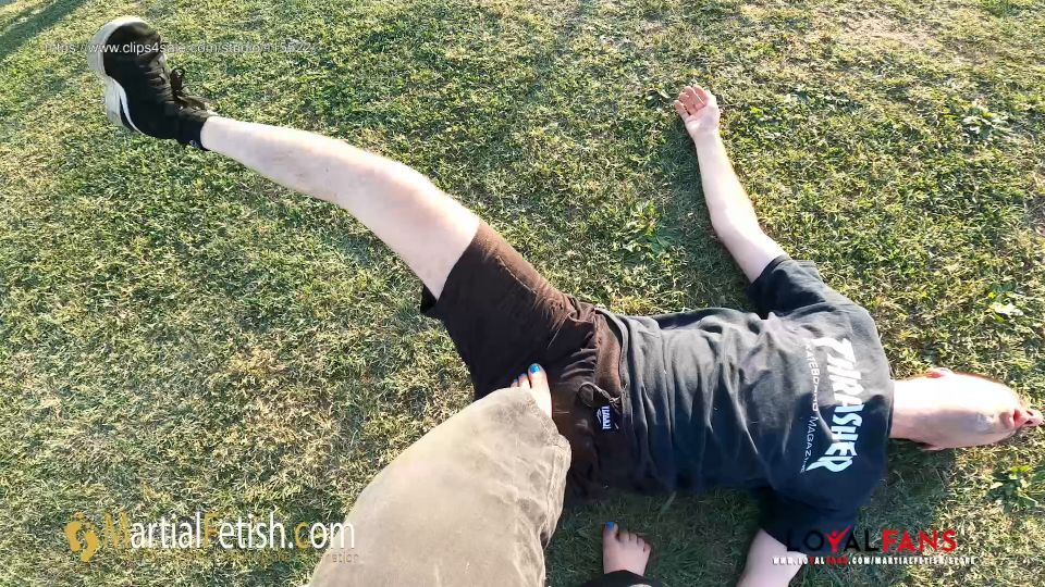 Martial Fetish – Alexis Luna Black Gi Outdoor Pov Kicks Ballbusting And Foot Domination galery screen 4