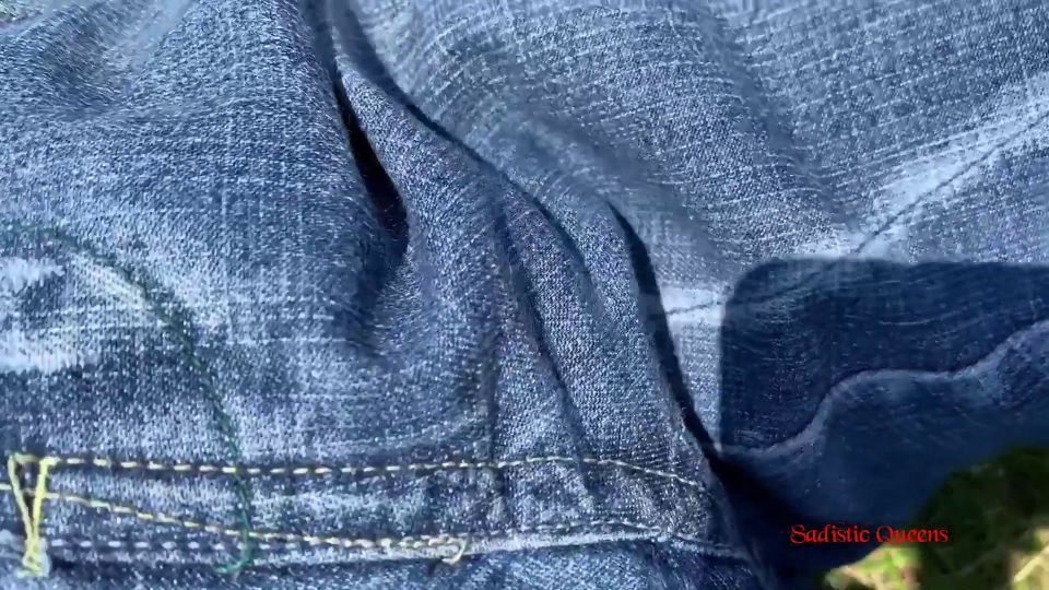 Sadistic Queens – Squishysax – Goddess Serena And Mistress Krush – Public Ballbusting galery screen 2