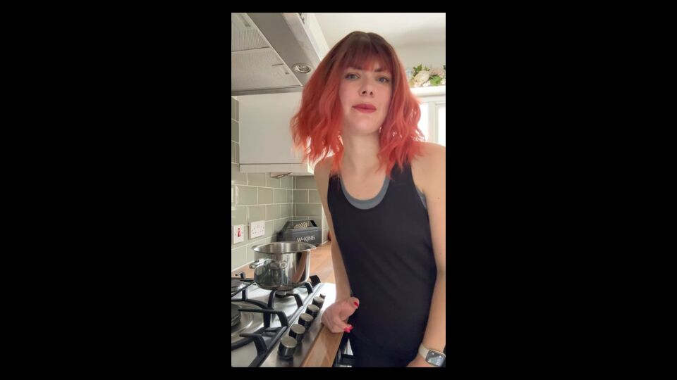 Yourhikerbabe – Crazy Ex Hires Woman Who Boils Your Chopped Off Penis galery screen 4