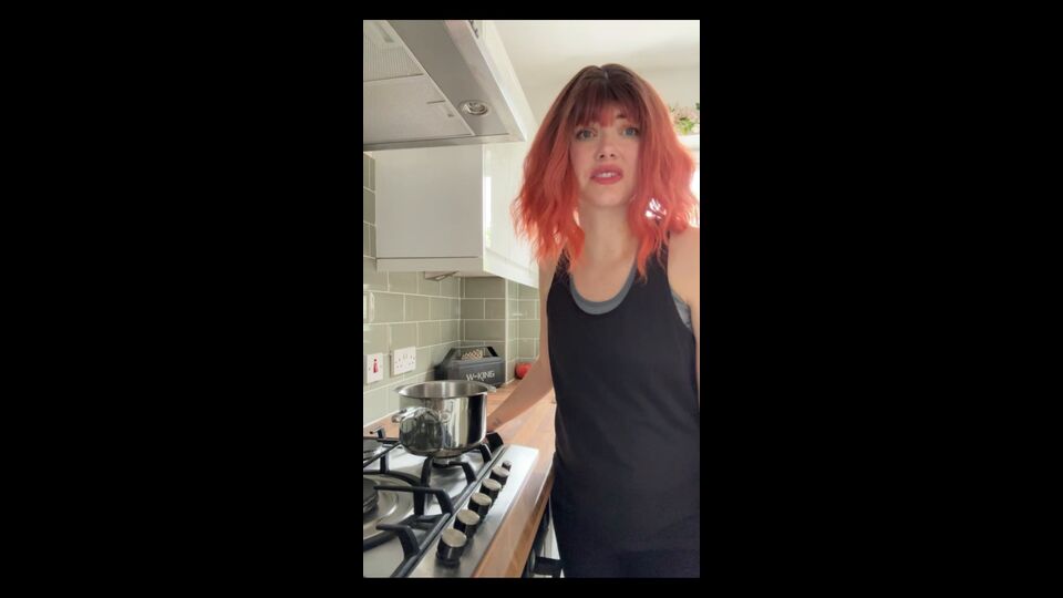 Yourhikerbabe – Crazy Ex Hires Woman Who Boils Your Chopped Off Penis galery screen 3