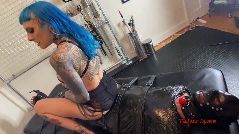 Sadistic Queens – Mistress Bliss – Secluded Smothered And Stomped galery screen 4