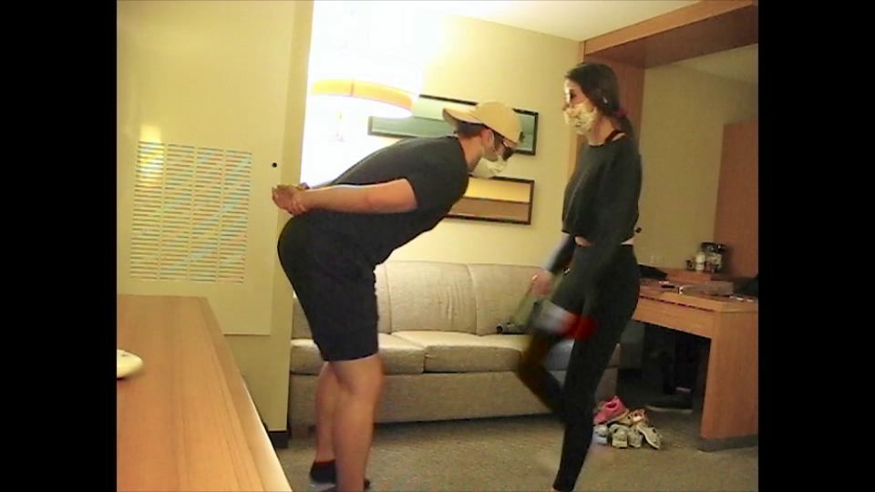 Onlyballkicking – Lauren Renders His Balls Useless galery screen 3
