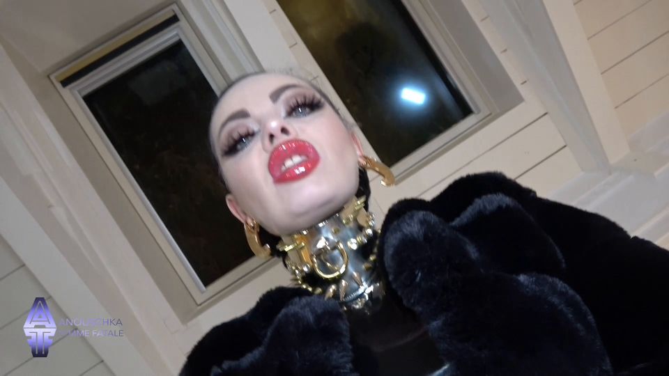 Anouschka Femme Fatale – Useless Cuckie Masturbating In Latex