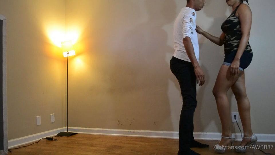 Awbb87 – Miss L – Camo N Silver Heels