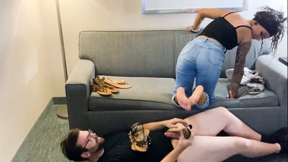 Onlyballkicking – Ballbusting With My Favorite Sandals – Stella