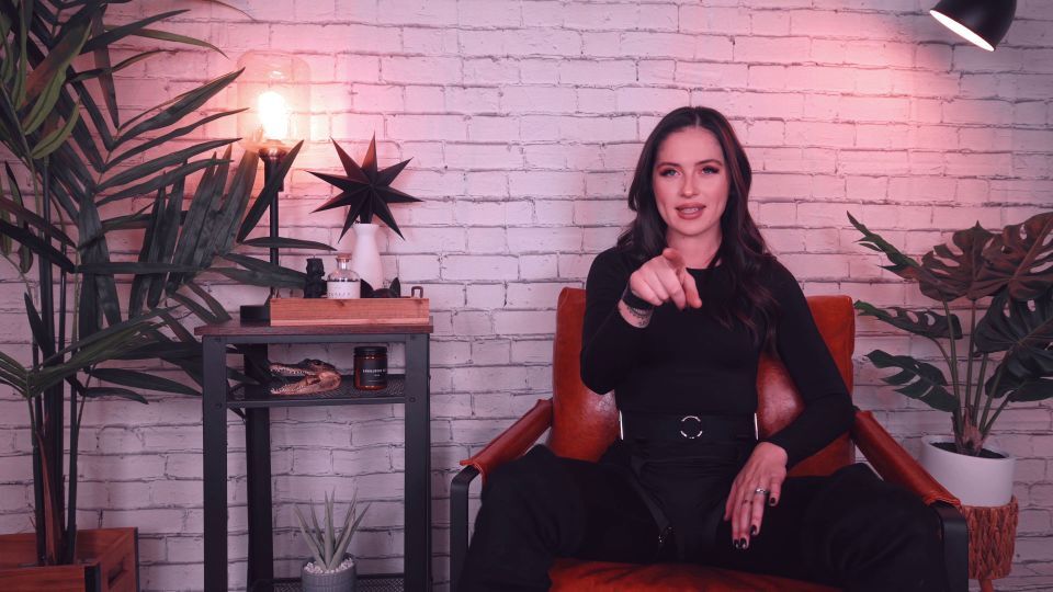 Goddess Alessa – Beat It Till You Eat It